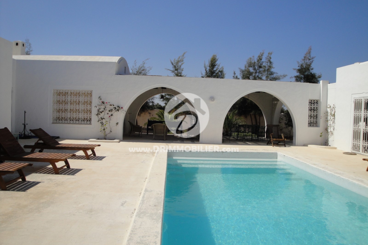 V 08 -                            Sale
                           VIP Villa Djerba